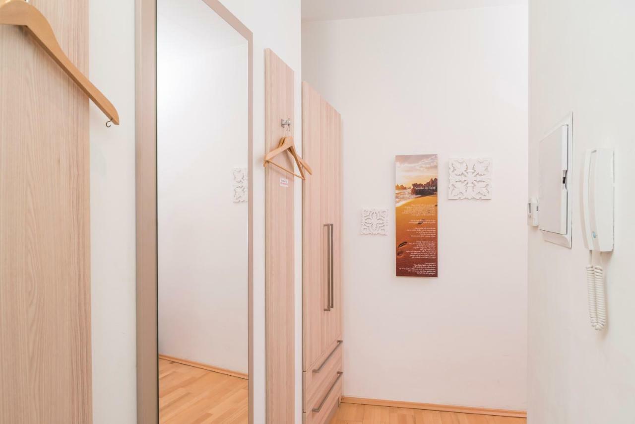 Apartamento Tiny Hideaway Viena Exterior foto