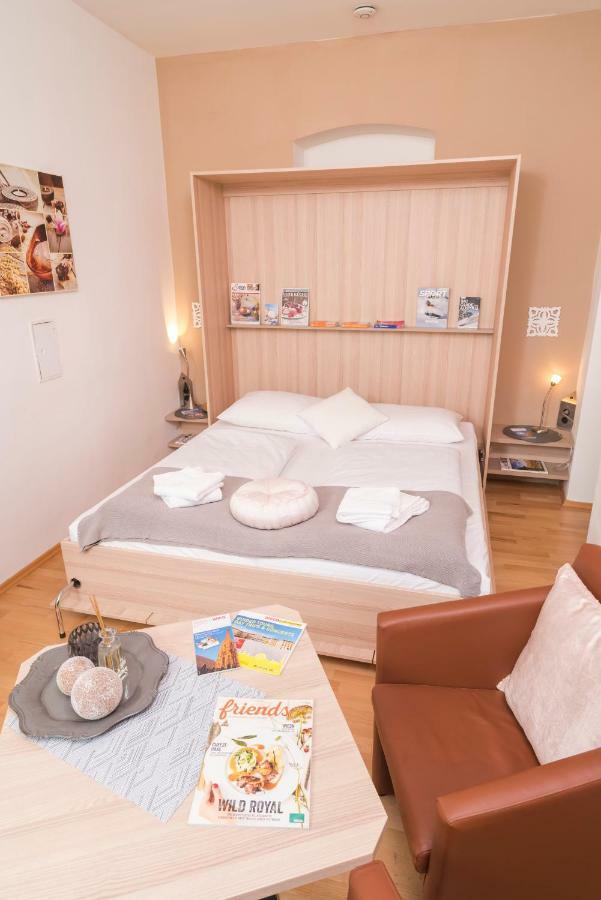 Apartamento Tiny Hideaway Viena Exterior foto